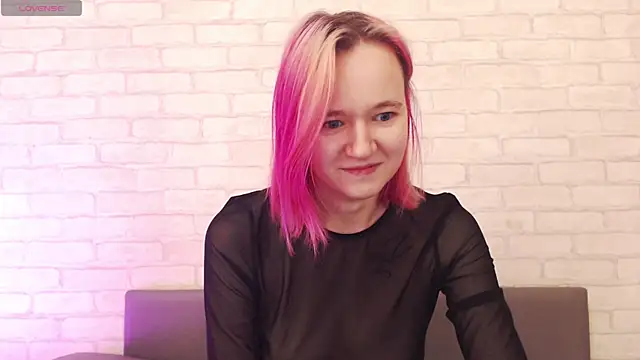 Snapshot of Ericha_Stone chatting on 10/29/25, 02:54 Ericha Stone online show from 10/29/25, 02:54