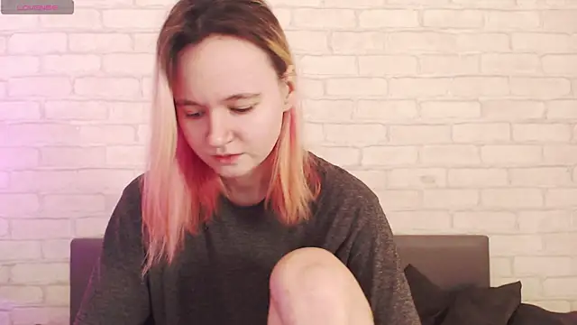 Ericha Stone online show from 04/03/26, 01:23