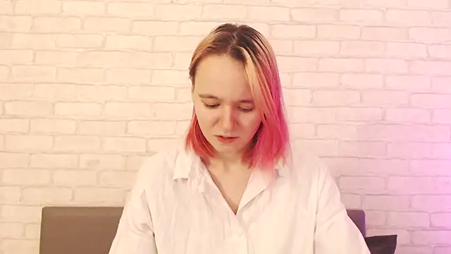 Snapshot of Ericha_Stone chatting on 11/30/25, 02:12 Ericha Stone online show from 11/30/25, 02:12