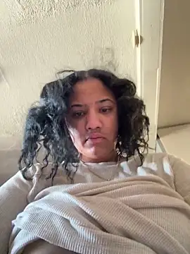 StylishEchium online show from 04/08/26, 07:26