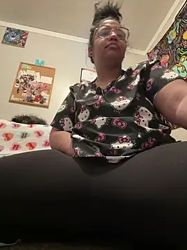 StylishEchium online show from 04/13/26, 06:01