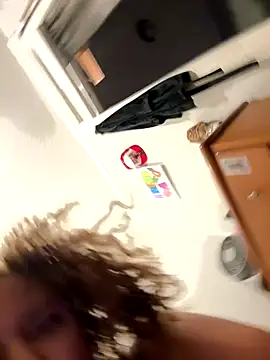 StylishEchium online show from 09/18/25, 05:38