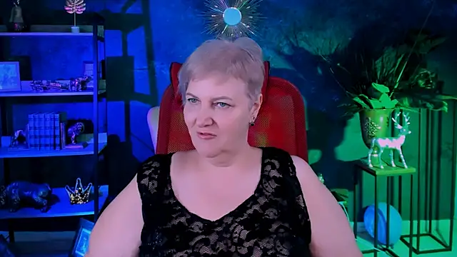 MaryMogan online show from 11/25/25, 05:35