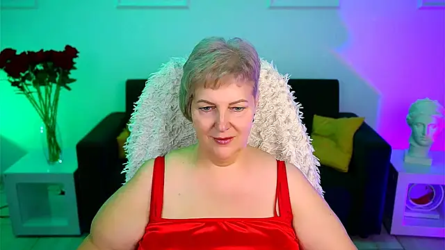 MaryMogan online show from 11/18/25, 05:00