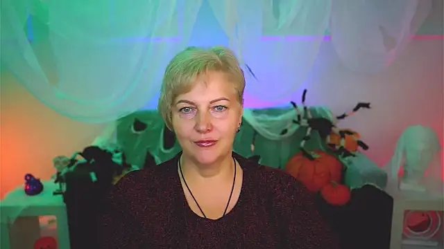 MaryMogan online show from 10/26/25, 12:27