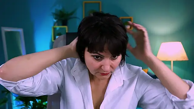 HelenBeler online show from 12/20/25, 04:48