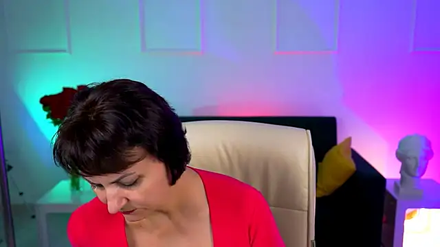 Snapshot of HelenBeler chatting on 09/17/25, 08:38 HelenBeler online show from 09/17/25, 08:38