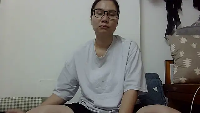 Snapshot of Kiko_sunflower chatting on 07/09/26, 04:13 Kiko sunflower online show from 07/09/26, 04:13