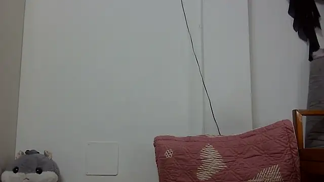 Snapshot of Kiko_sunflower chatting on 06/17/26, 04:34 Kiko sunflower online show from 06/17/26, 04:34