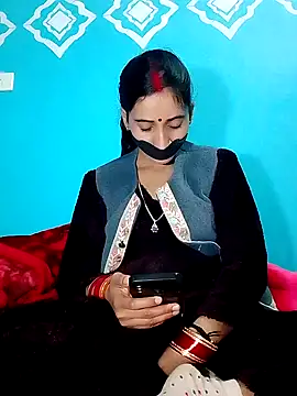 Pahadi couple online show from 11/14/25, 07:23