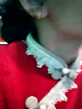 Snapshot of Pahadi_couple chatting on 10/13/25, 04:52 Pahadi couple online show from 10/13/25, 04:52
