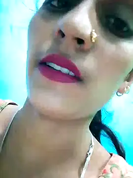 Snapshot of Pahadi_couple chatting on 10/15/25, 04:26 Pahadi couple online show from 10/15/25, 04:26