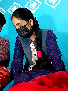 Pahadi couple online show from 11/16/25, 04:50