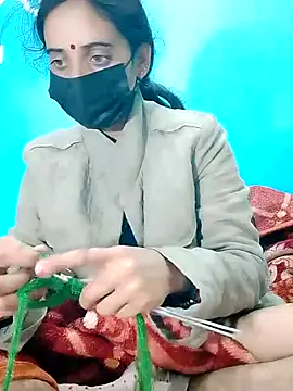 Pahadi couple online show from 11/04/25, 06:06