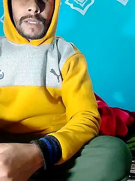 Pahadi couple online show from 12/05/25, 10:14