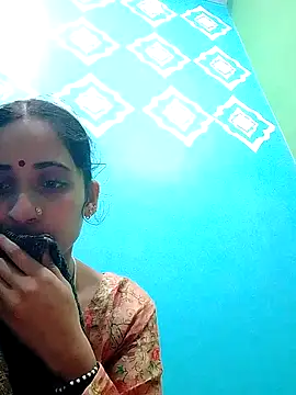 Snapshot of Pahadi_couple chatting on 10/10/25, 04:46 Pahadi couple online show from 10/10/25, 04:46