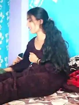 Pahadi couple online show from 12/13/25, 08:04