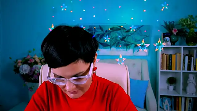 LauraDavidsons online show from 10/24/25, 05:56