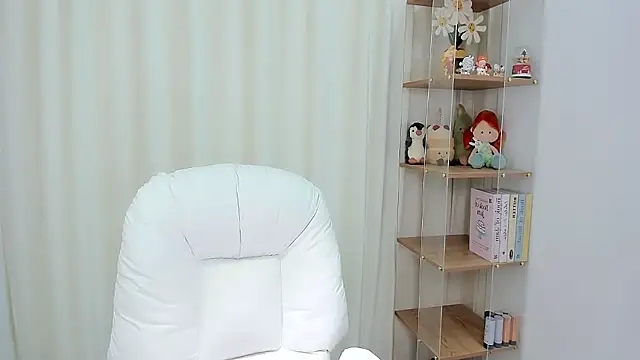 Nia-daozhu111 online show from 01/17/26, 08:18