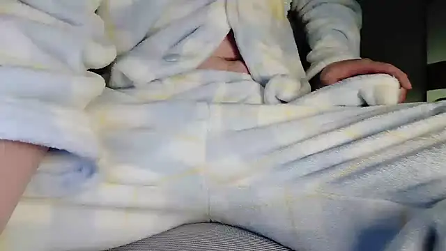 Dancer03 online show from 11/18/25, 03:15