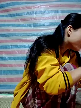 Georgia here online show from 12/01/25, 12:33