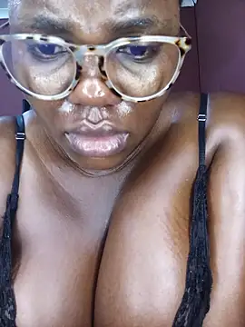 TheSpiceyQueen online show from 04/01/26, 06:48