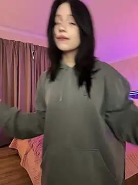 YourLittleDevil online show from 03/31/26, 05:20