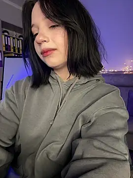 YourLittleDevil online show from 04/26/26, 06:43