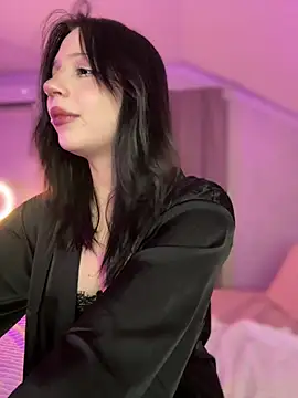 YourLittleDevil online show from 01/12/26, 05:47