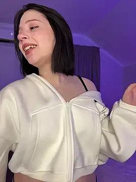 YourLittleDevil online show from 05/19/26, 06:20