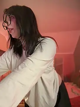 YourLittleDevil online show from 03/19/26, 05:51