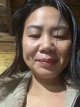 Snapshot of Binjt chatting on 12/20/25, 01:52 Binjt online show from 12/20/25, 01:52