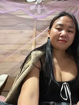 Snapshot of Binjt chatting on 02/13/26, 02:17 Binjt online show from 02/13/26, 02:17