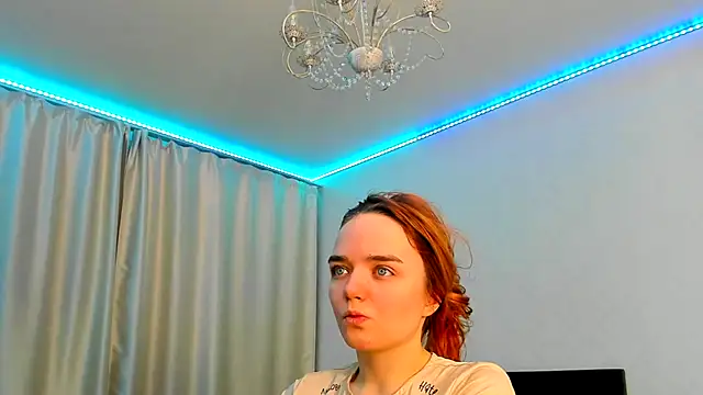 JanetShy online show from 12/15/25, 07:03