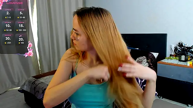 JanetShy online show from 09/10/25, 07:07