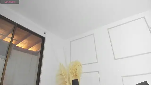 Emilywillis8 online show from 11/03/25, 01:15