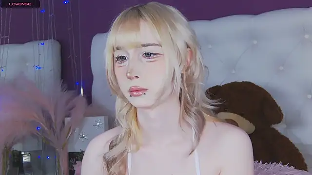 cutetomie online show from 03/19/26, 09:04