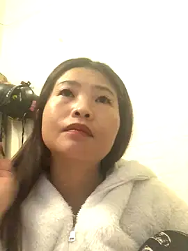 Snapshot of LiLy-0477 chatting on 09/28/25, 02:13 LiLy-0477 online show from 09/28/25, 02:13