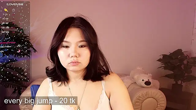 Snapshot of Moana_light chatting on 09/18/25, 02:03 Moana light online show from 09/18/25, 02:03