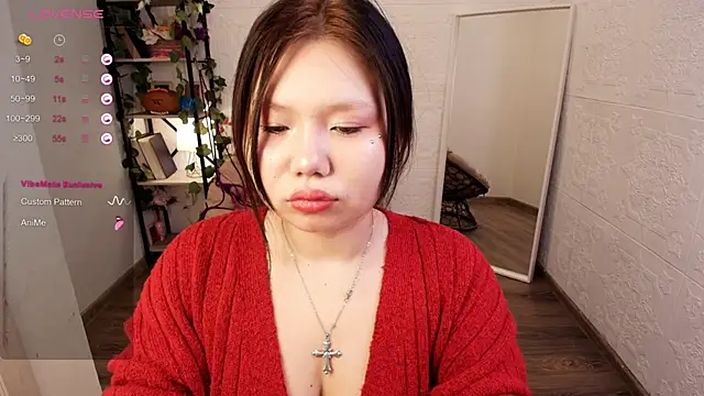Snapshot of Moana_light chatting on 10/17/25, 02:48 Moana light online show from 10/17/25, 02:48