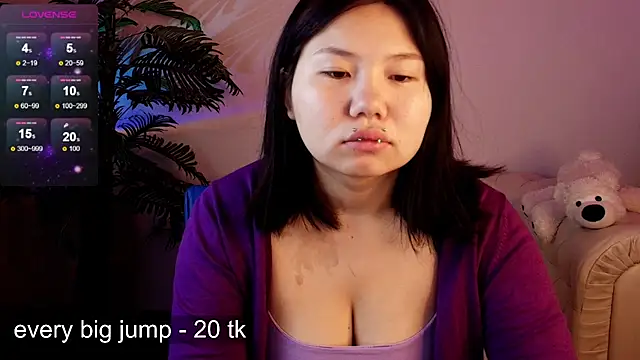 Snapshot of Moana_light chatting on 09/11/25, 02:11 Moana light online show from 09/11/25, 02:11