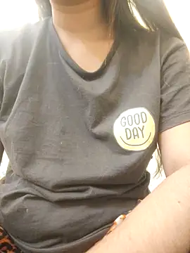 midnightmuse-03 online show from 02/10/26, 09:36