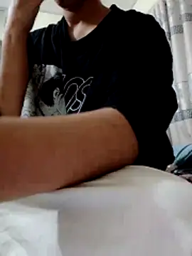 midnightmuse-03 online show from 12/19/25, 01:20