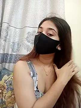 midnightmuse-03 online show from 10/28/25, 09:47