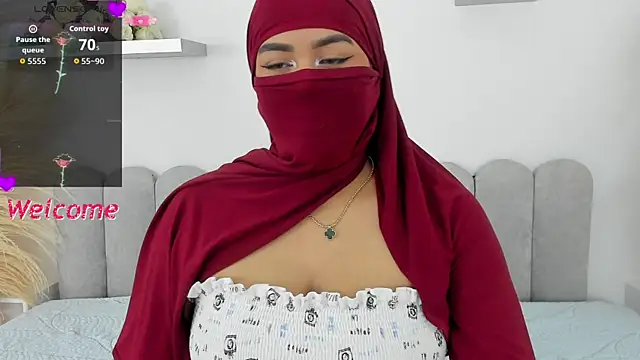 Snapshot of Kadira_ chatting on 09/26/25, 11:50 Kadira online show from 09/26/25, 11:50