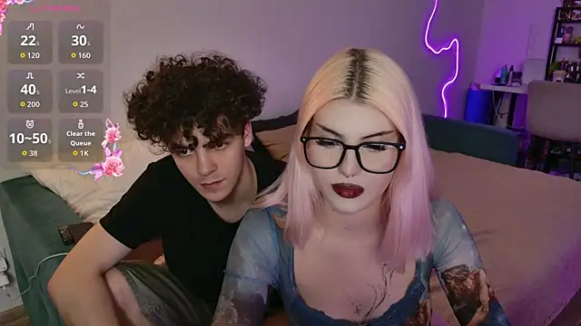 Alice18James online show from 09/23/25, 05:42