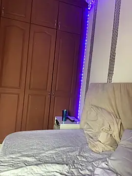 VeronicaSaenzx online show from 12/20/25, 06:22