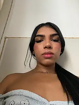 VeronicaSaenzx online show from 11/07/25, 06:23