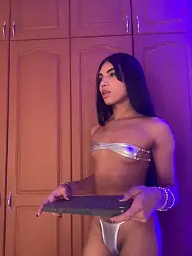 VeronicaSaenzx online show from 11/28/25, 07:58