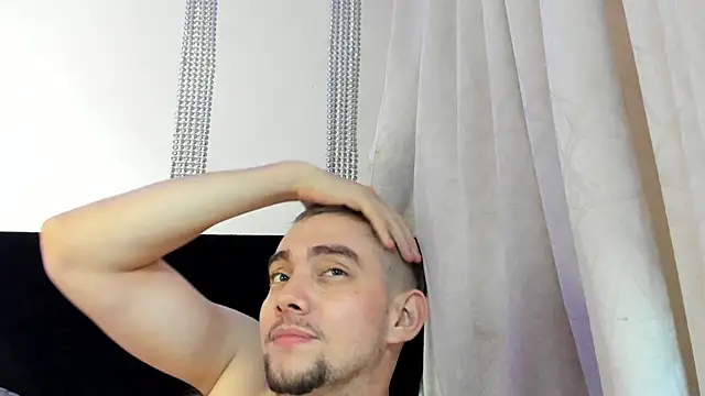 VeronicaSaenzx online show from 04/07/26, 10:11